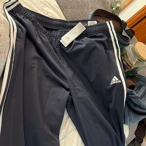 Men’s adidas jogging pants 2xl new with tags